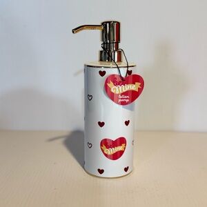 mine White and Red Lotion Pump
